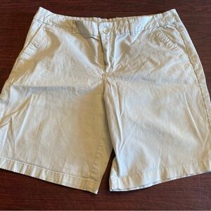 GAP Khakis by Gap Classic Preppy Shorts, Size 8, Good Condition